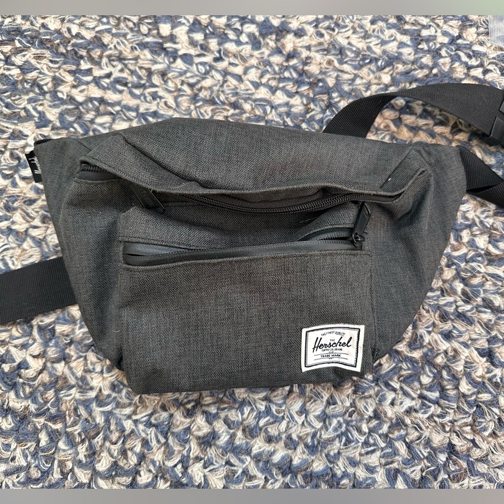 Herschel Supply 3.5L hip waist pack
